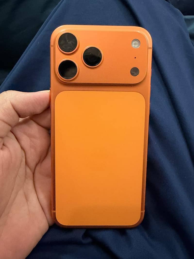 Apple iPhone 17 Pro Max 0