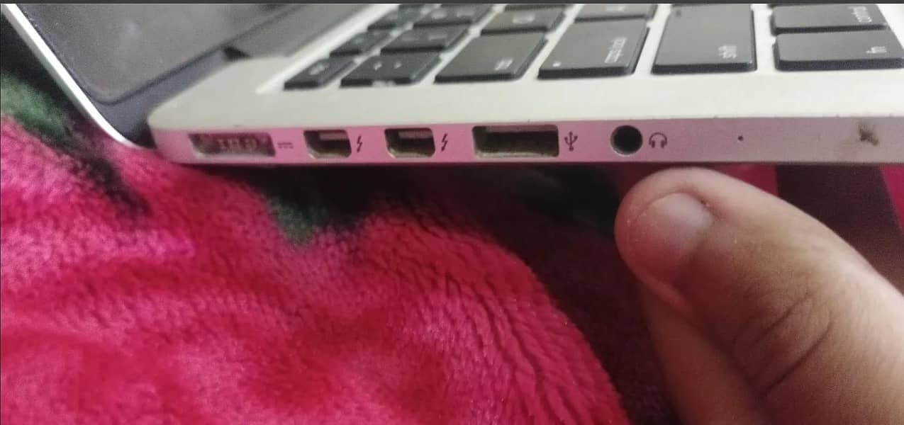 macbook pro 2015 4