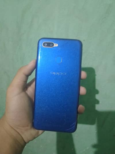 OPPO A5S.