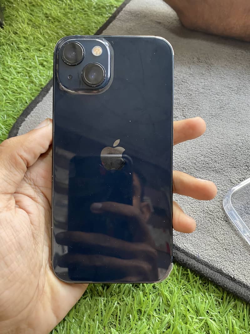 Apple iPhone 13 6