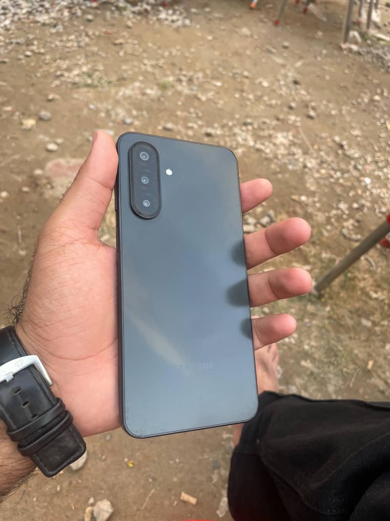 Samsung Mobile A17 8