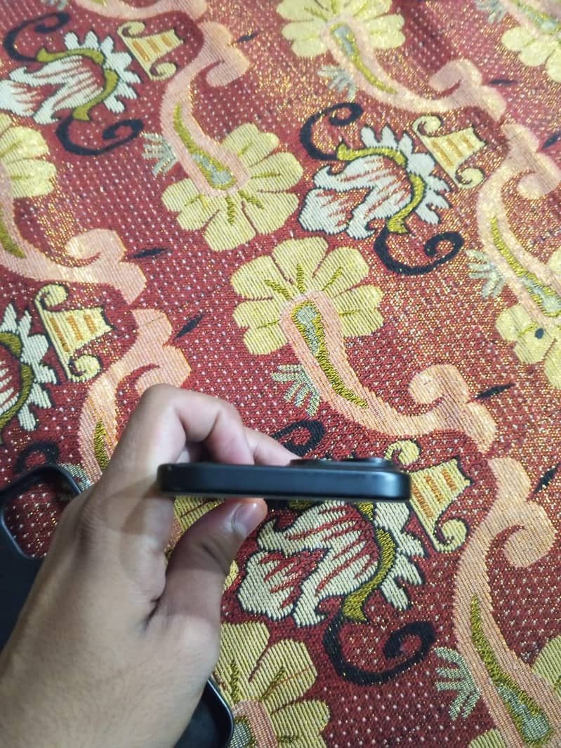 Apple iPhone 15 0