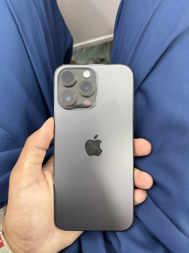 Apple iPhone 14 Pro Max 3