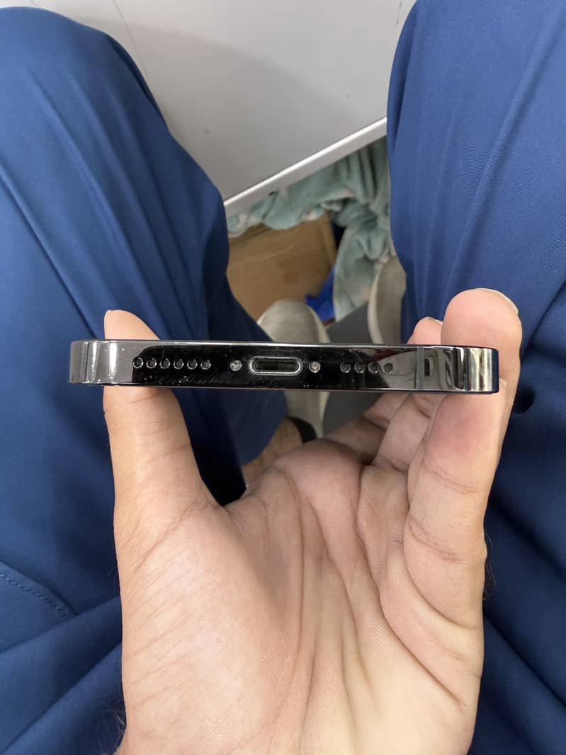 Apple iPhone 14 Pro Max 5