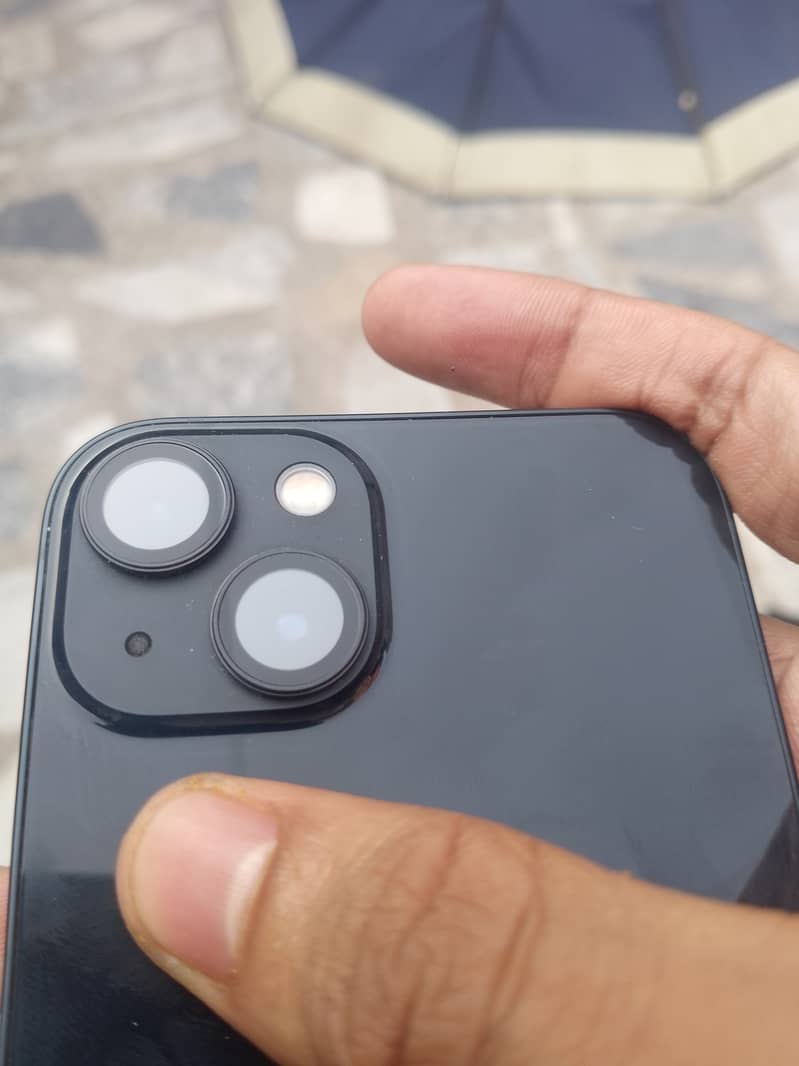Apple iPhone 13 6
