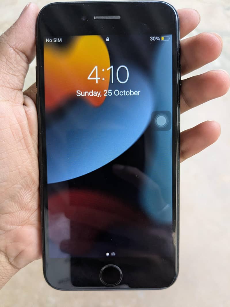Apple iPhone 7 1