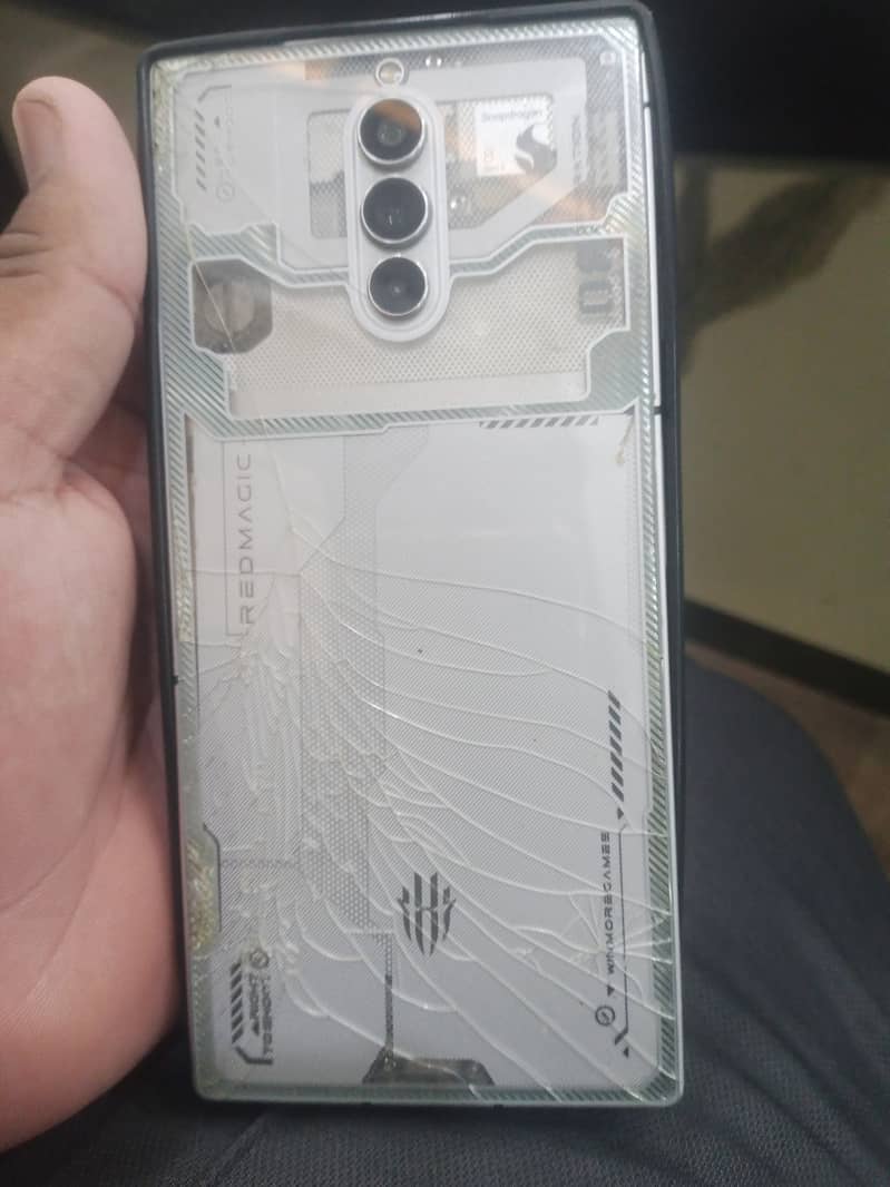 Red Magic 8 pro special edition 4