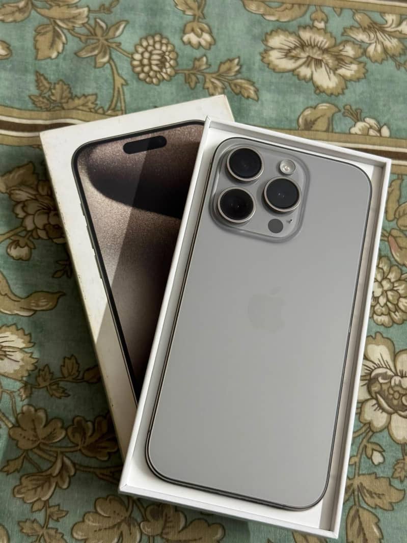 Apple iPhone 15 Pro 0