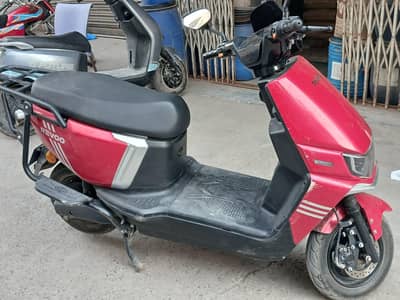 revoo A12 electric scooty very low price