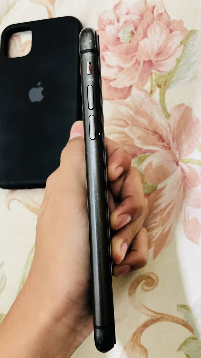 Apple iPhone 11 6