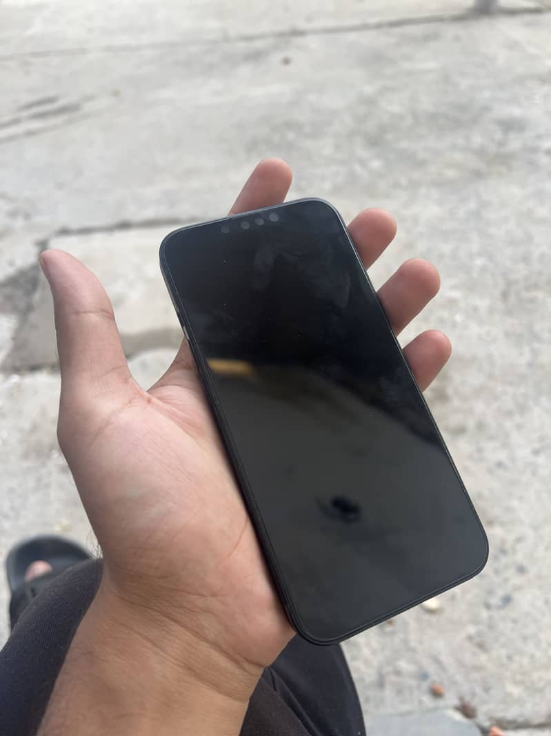Apple iPhone 13 3
