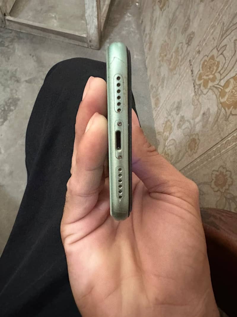 Apple iPhone 11 1