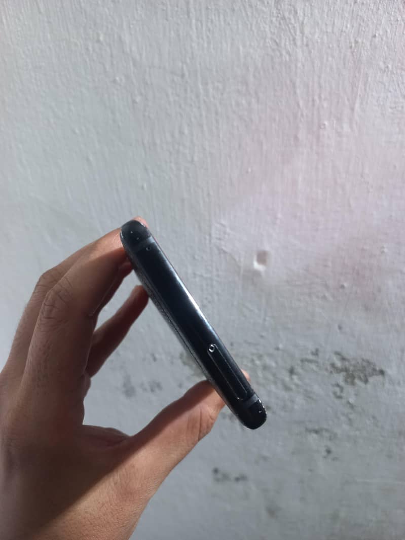 Samsung Mobile Note 8 5