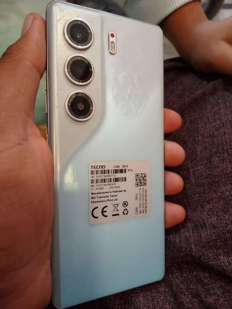Tecno camman 40pro 1