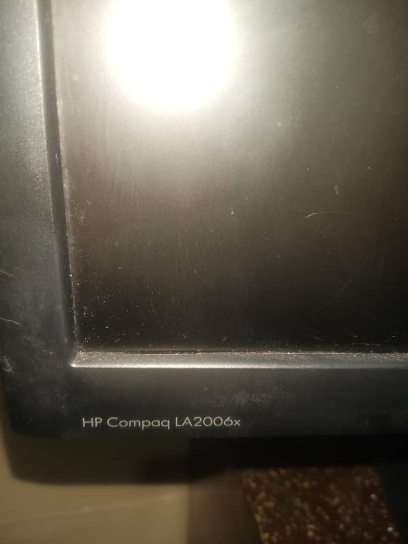 HP LCD 24 Inch – Fully Working 2
