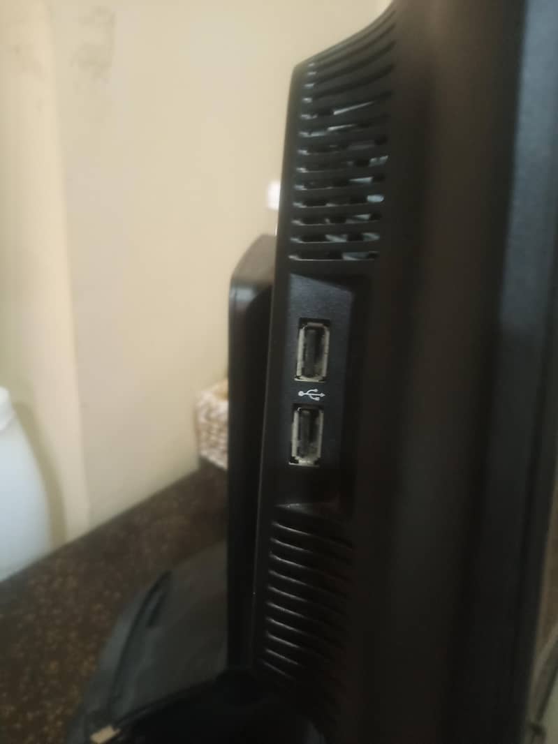 HP LCD 24 Inch – Fully Working 3