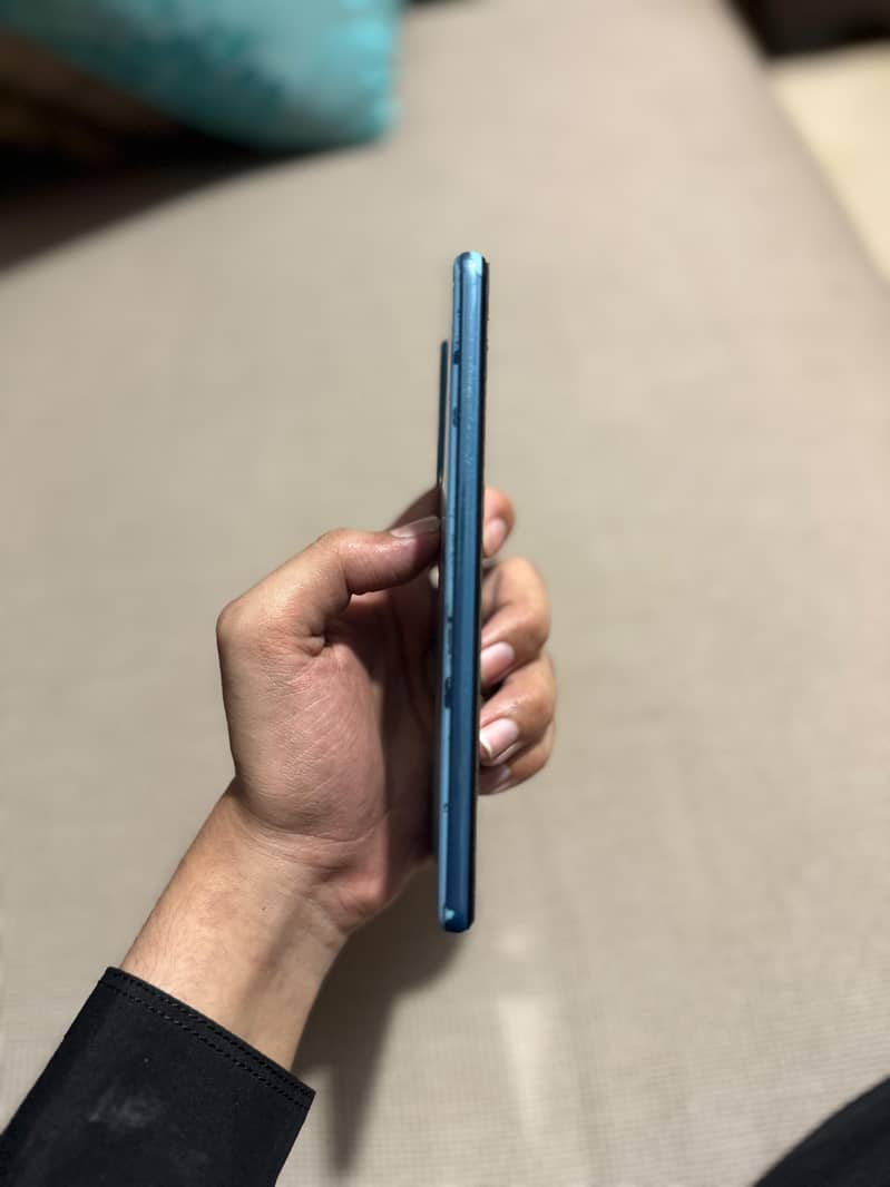 Samsung Mobile A72 3