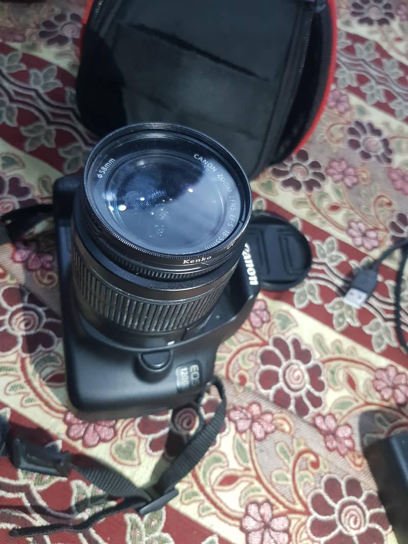 canon eos 1200D 1