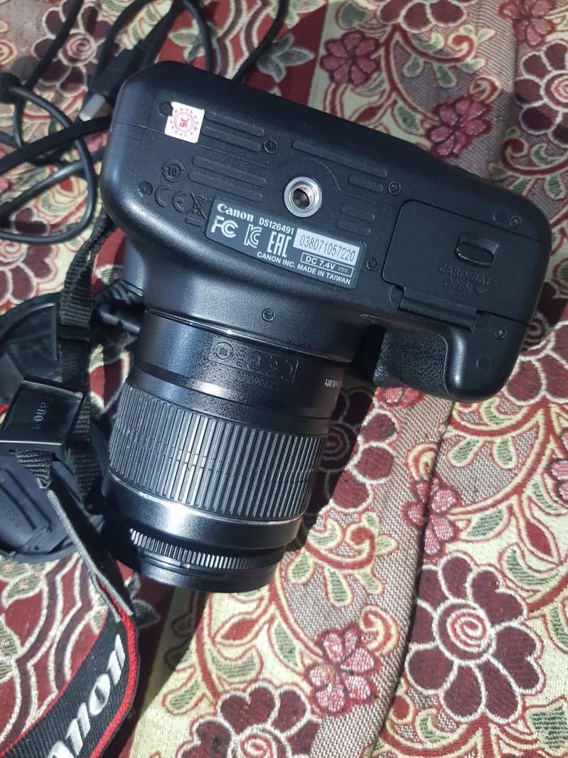 canon eos 1200D 7