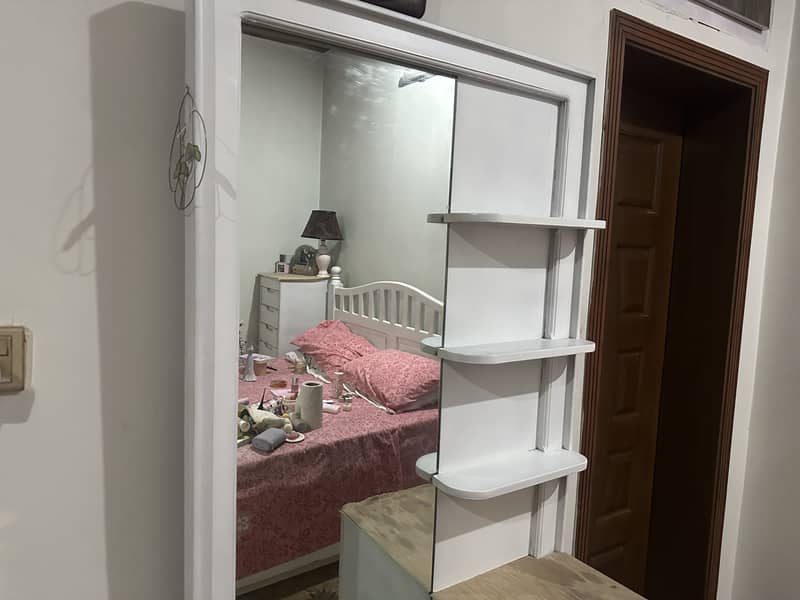 White Dressing table/vanity 5