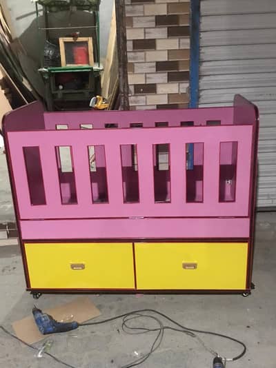 New Baby Cot in Gujranwala - Baby Cribe Smart Design for Kids