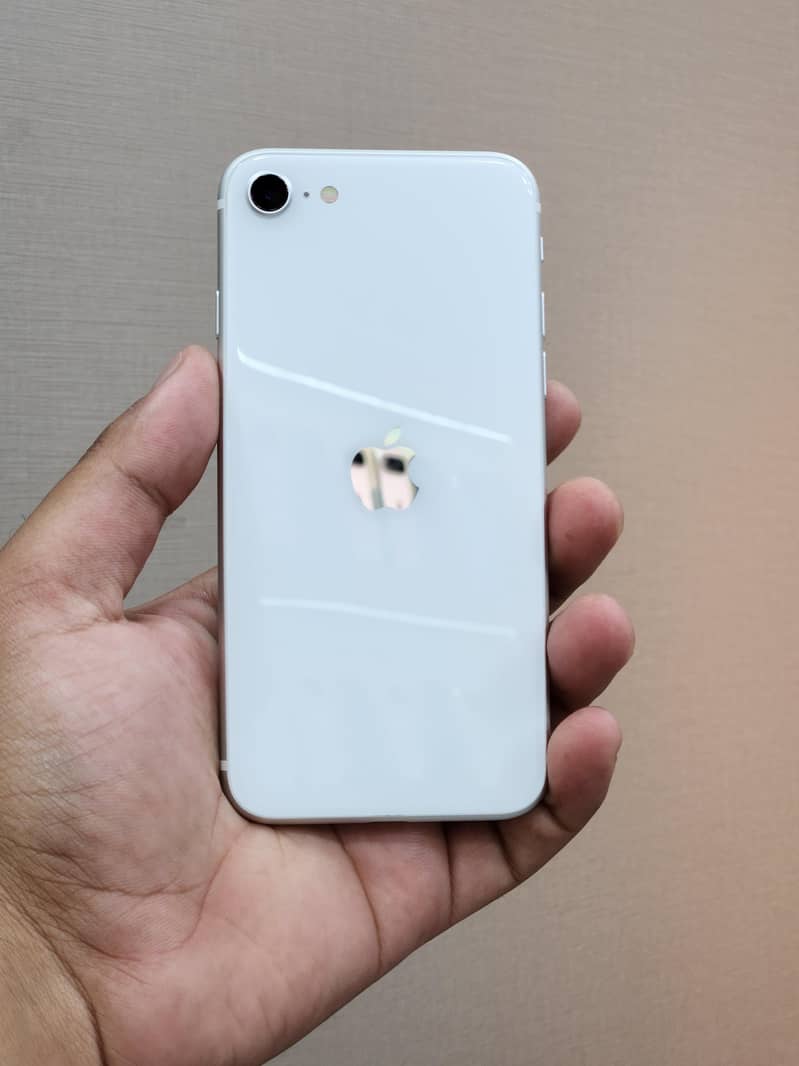 Apple iPhone SE 2020 2