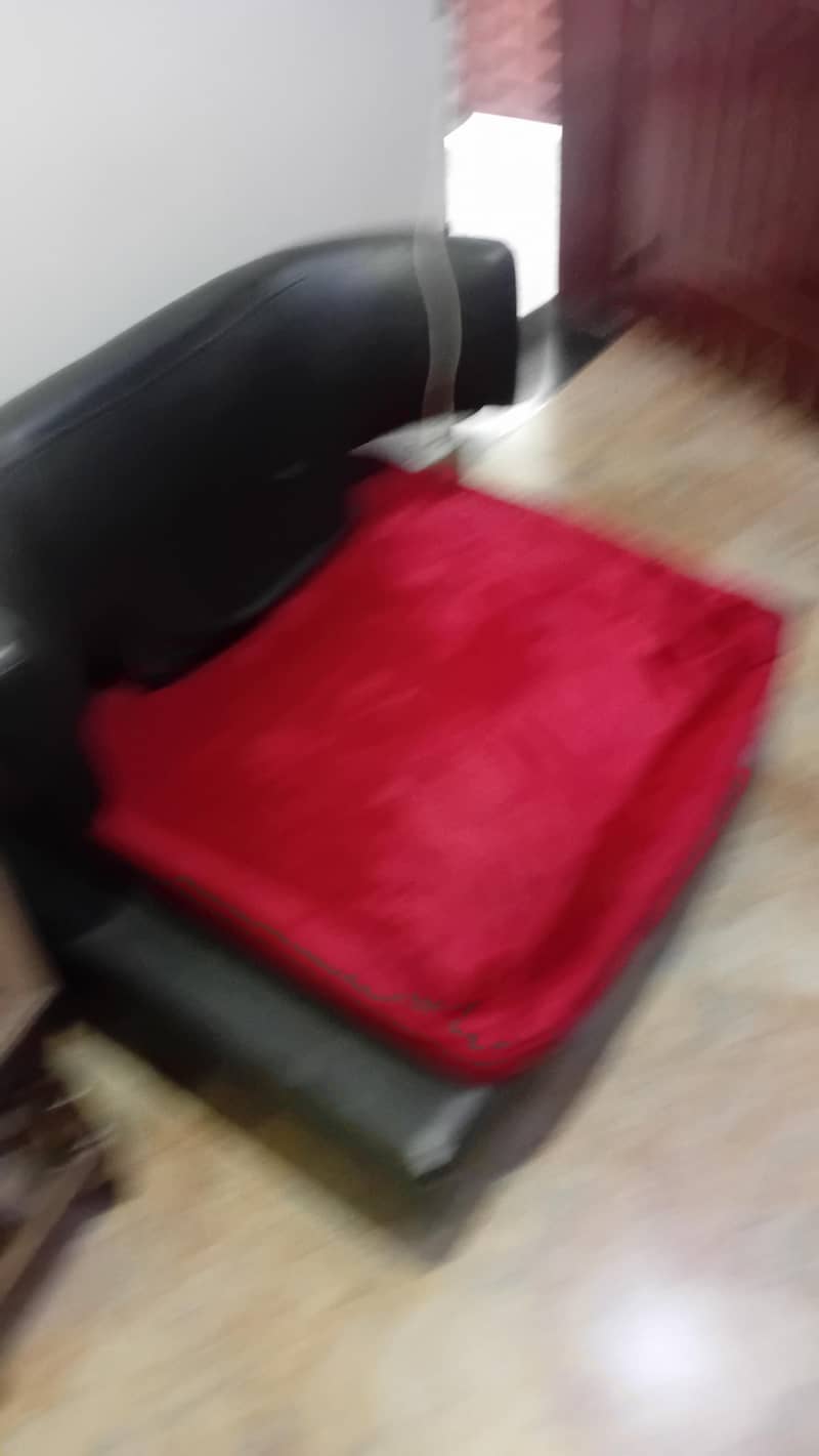 one seter two seter 3 seter sofa 2