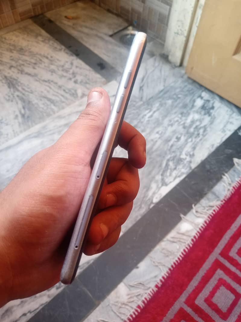 Samsung Mobile A7 4