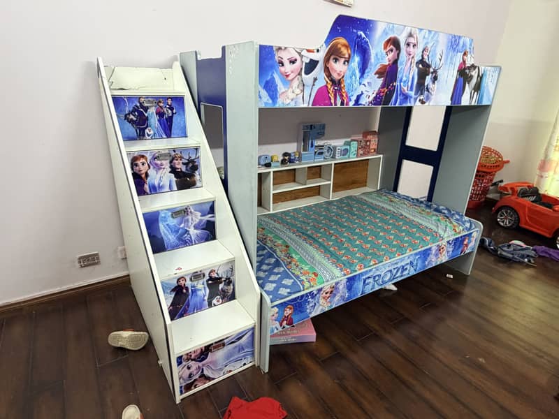 Bunk Bed Frozen Theme 1