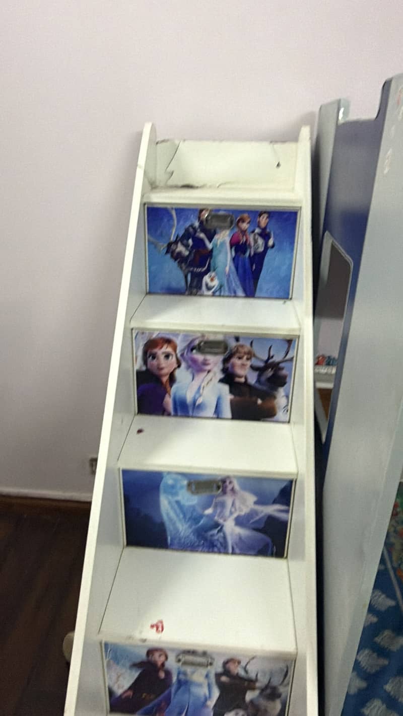 Bunk Bed Frozen Theme 2