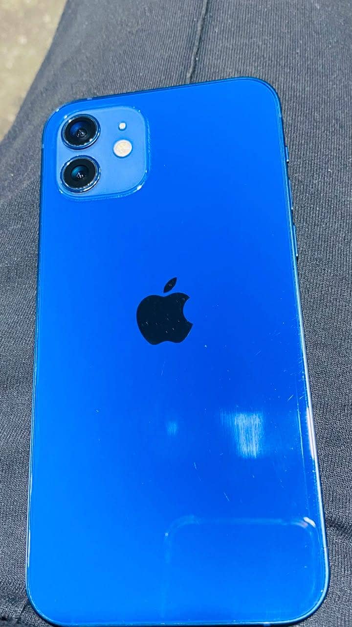 Apple iPhone 12 3