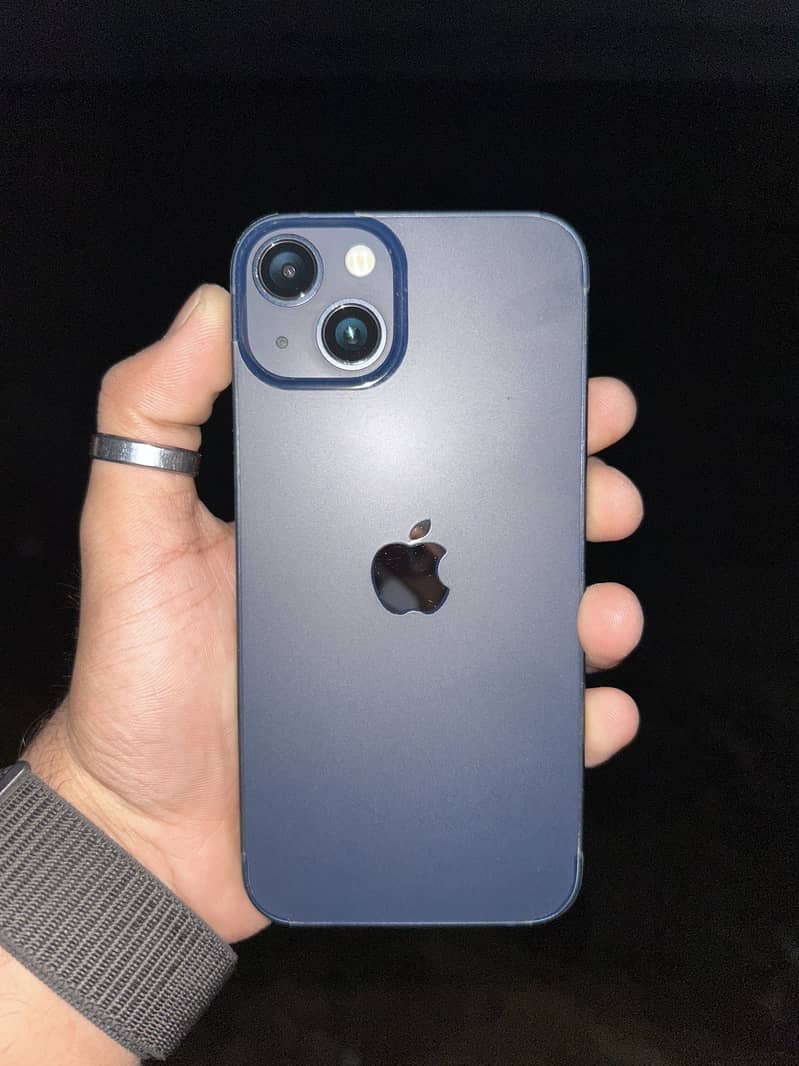 iPhone 13 3