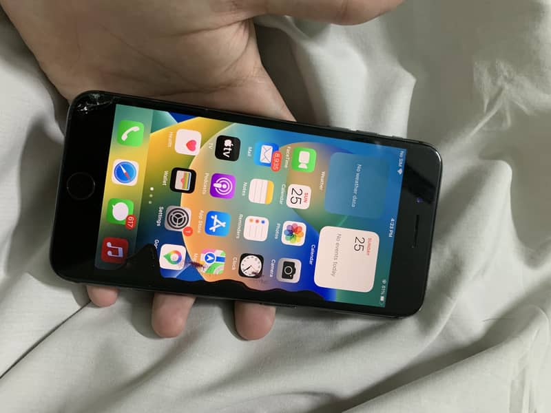 Apple iPhone 8 Plus 2