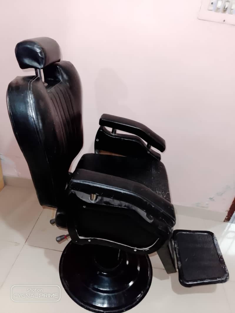 polor chair 0