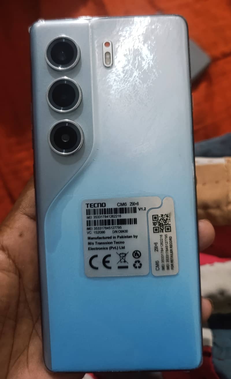 Tecno CAMON 40 Pro 0