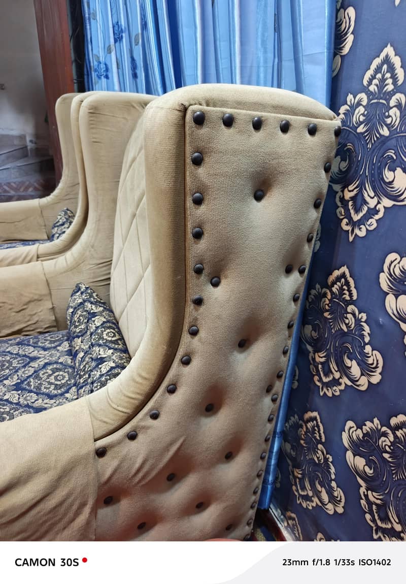 single seater sofa 4