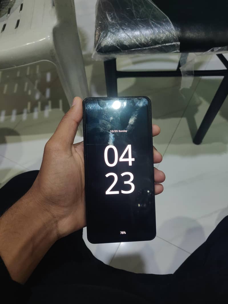 Sharp Aquos Sense7 1