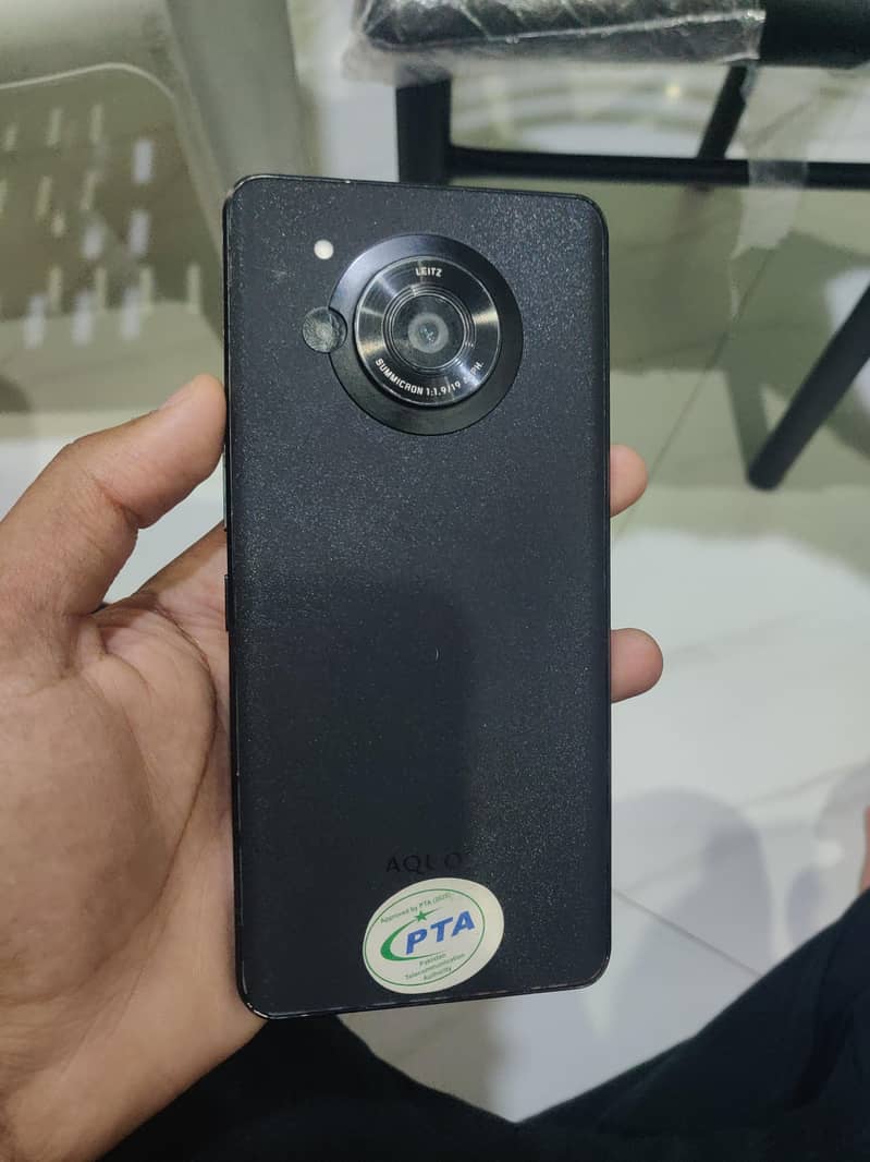 Sharp Aquos Sense7 2
