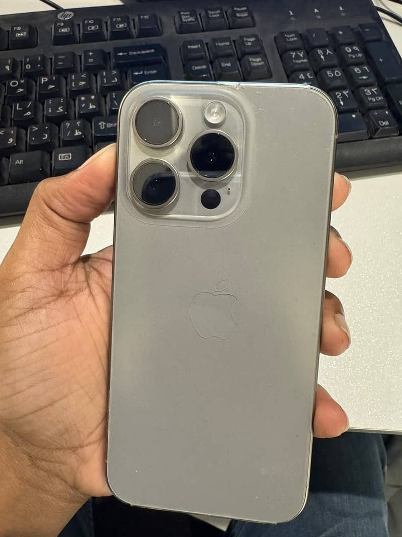 Apple iPhone 15 Pro 0