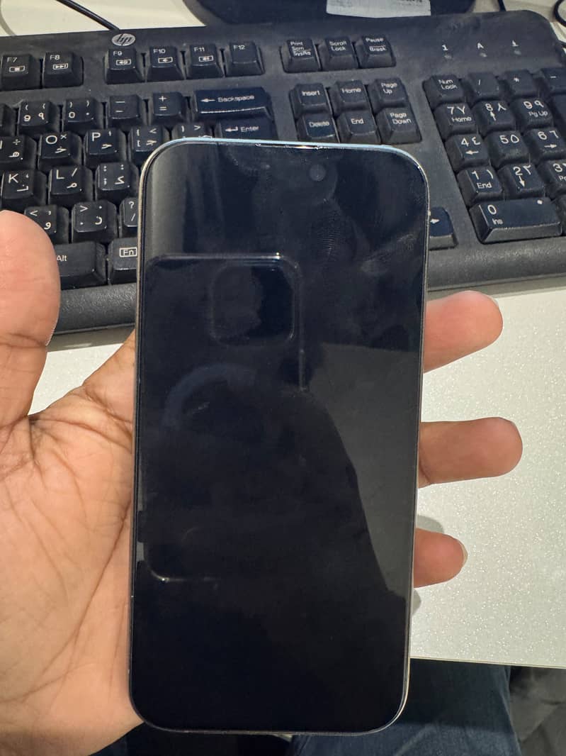 Apple iPhone 15 Pro 4