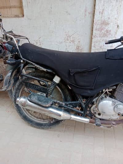 Suzuki gs 150