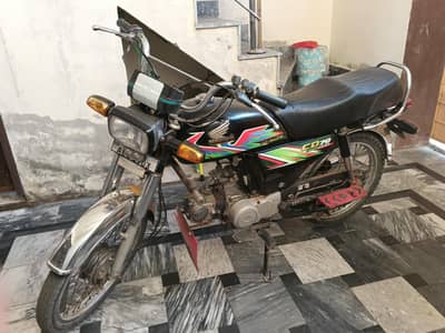 Honda 70cc Black color one handed use