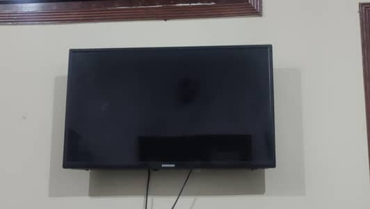 LCD 32 Inch