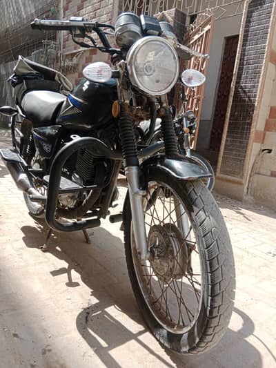 Suzuki gs150 urgent sale 03/13/22/42/82/9