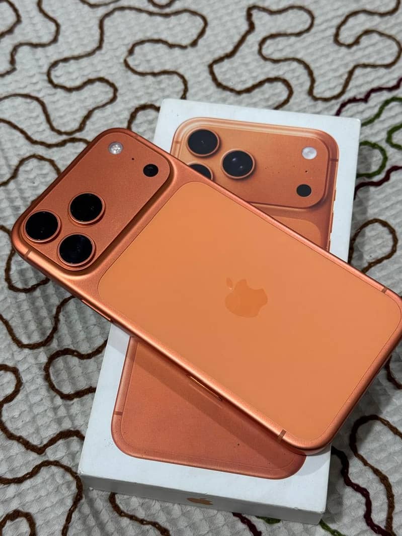 Apple iPhone 17 Pro Max 1