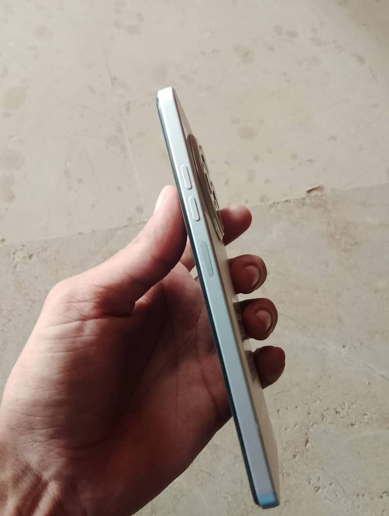 Tecno Spark 30 4