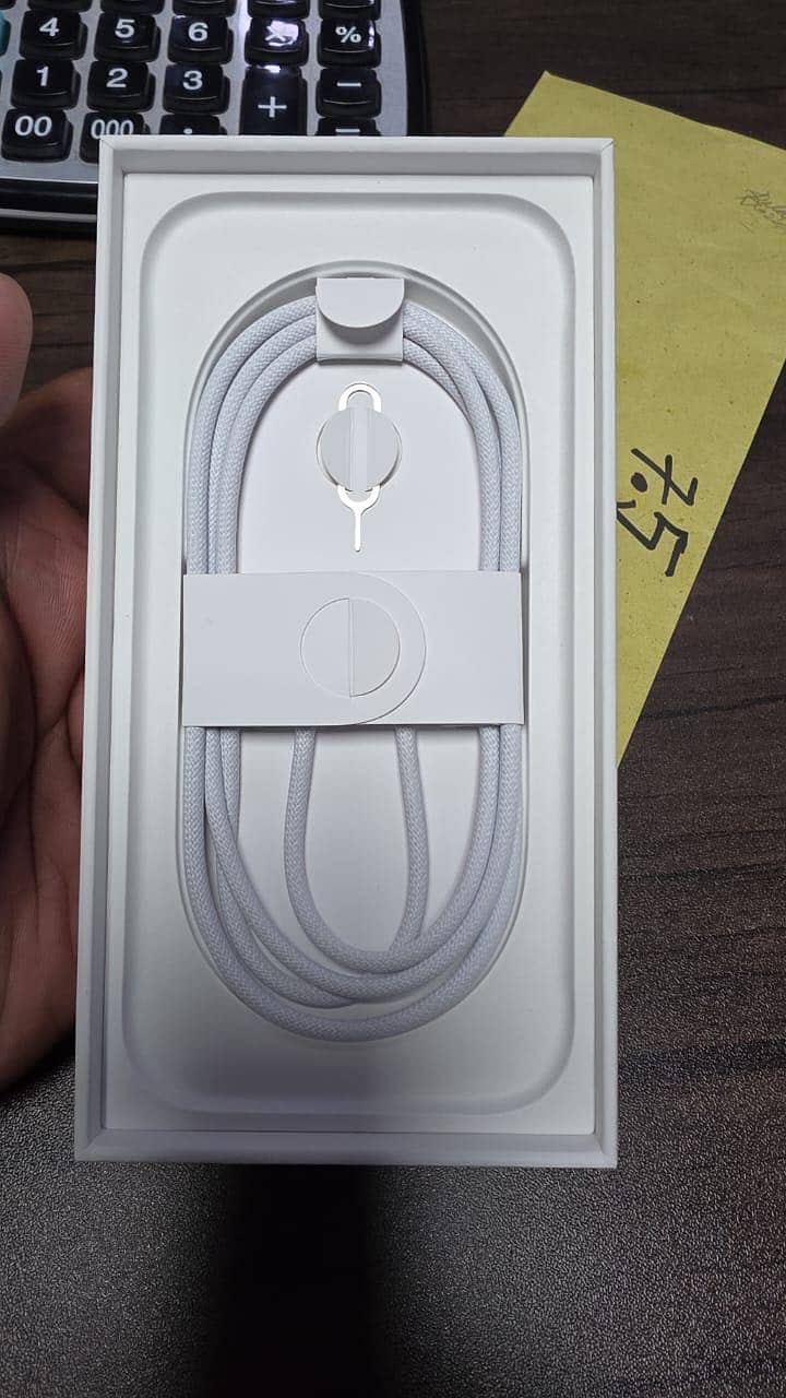Apple iPhone 17 Pro Max 6