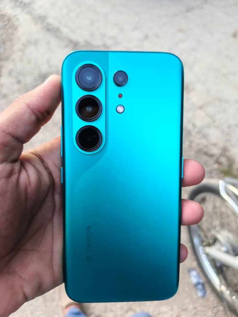 Tecno Camon 50 pro 0