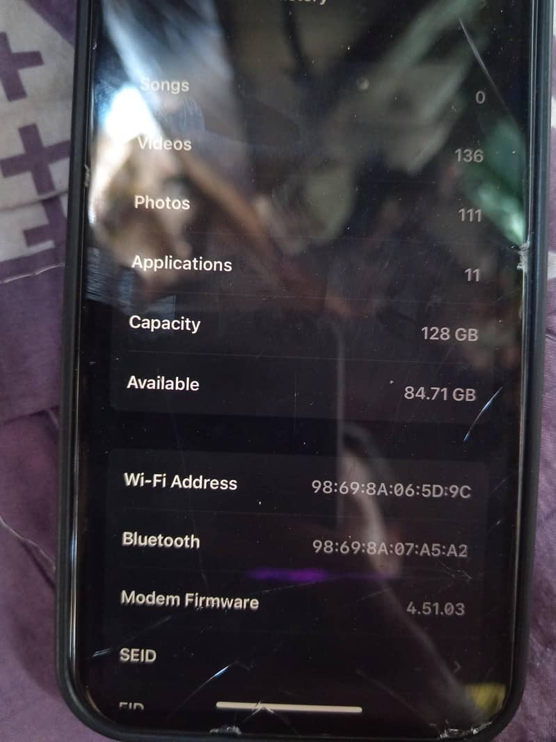 Apple iPhone 13 4