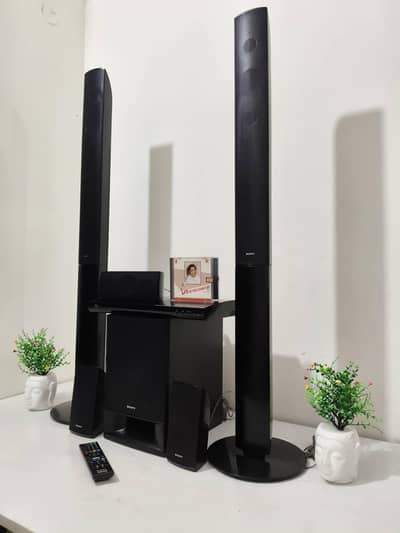 sony 5.1 Blu-ray 3D  BDV E490 with Bluetooth home theater system